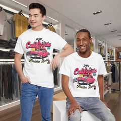 California 1998 Malibu Road Retro Pink Classic Car Sunset Beach T-Shirt