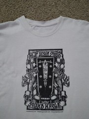 Sound Whole Inlay Design Studio & Custom Guitars Short Sleeve T- Shirt Size L