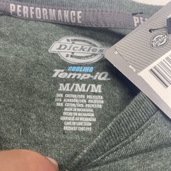 NWT Dickies Temp-iQ Cooling Performance Pocket T-Shirt Size Medium! Brand new!