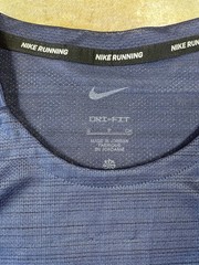 Nike Miler 1.0 T-Shirt Size Small Midnight Navy AJ7565-411 Dri-Fit Short Sleeve