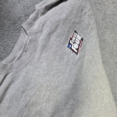 Champion Mens M Long Sleeve T-Shirt Gray 2015 NCAA Final Four Basketball Graphic