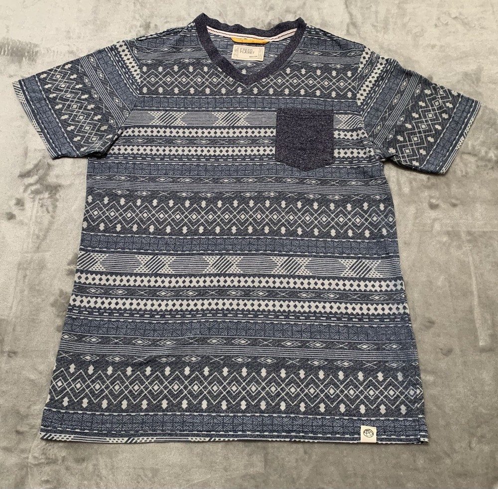 Free Planet Shirt Mens Medium Blue Aztec Stripe Pocket Surf Skater Style Tee