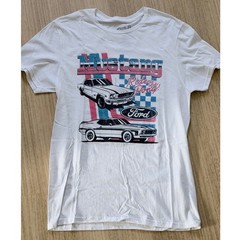 Mustang T-shirt Tee Luv Ford Cotton White Small Graphic Crew Neck