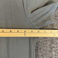 Cuts Shirt Mens Medium Gray Curve-Hem Pyca Pro Performance Stretch Crewneck Tee