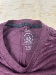 Volcom Collectible Short Sleeve Shirt with Pocket – Men’s XL