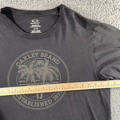 OAKLEY T SHIRT MENS XL BLACK GRAY SHORT SLEEVE GRAPHIC TEE Y2K COTTON LOGO