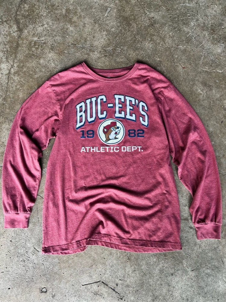 Buc-ee’s Athletic Dept. 1982 Red Heather Long Sleeve Graphic T-Shirt