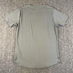 Cuts Shirt Mens Medium Gray Curve-Hem Pyca Pro Performance Stretch Crewneck Tee