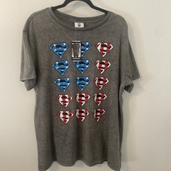 Superman Men’s XL Grey Mineral Wash T-shirt Red White Blue Shields DC Comics NWT