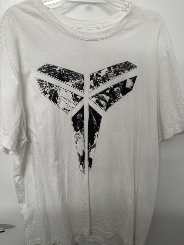 Nike Kobe Bryant Statue Unveil Tee T-Shirt Size White XL