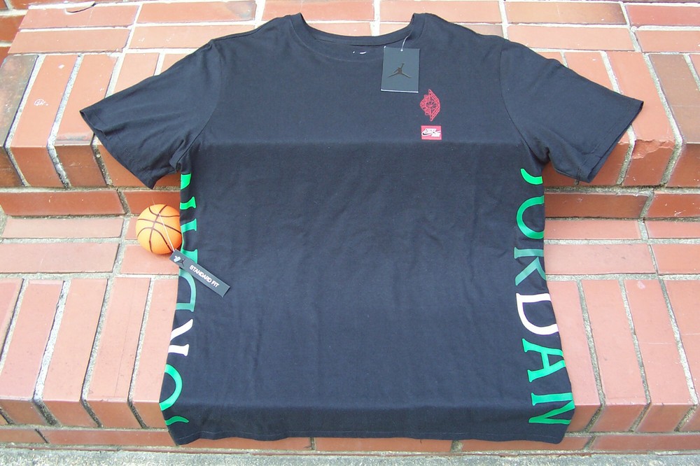 NEW Nike Air Jordan Retro 1 OG S I Wings ICONIC Blk Multi-Color Men’s T-Shirt XL