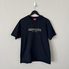 Supreme FW18 Nouveau Embroidered Logo T-Shirt