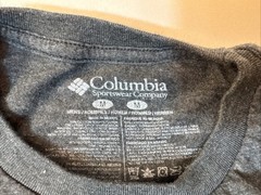Columbia T Shirt Tee Mens M Short Sleeve Gray Casual Outdoors Nature Medium