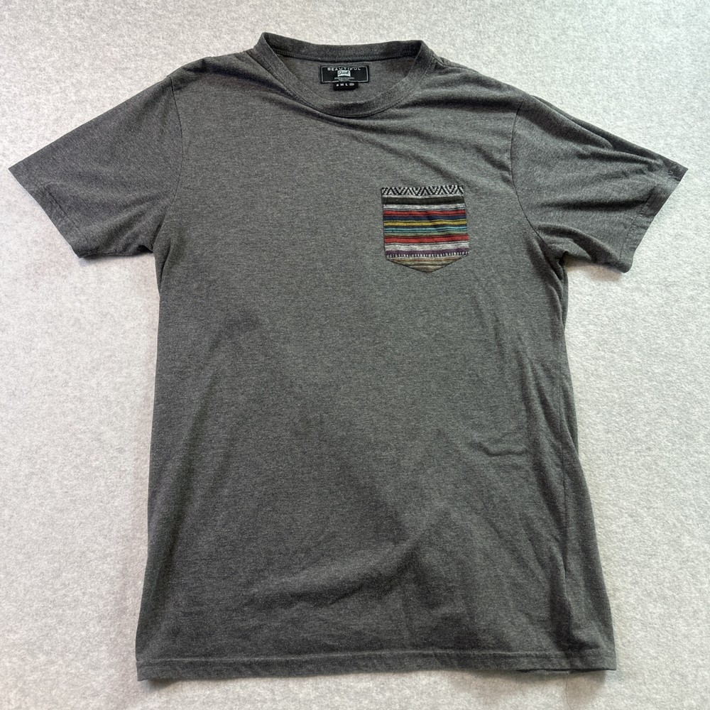 Beautiful Giant XL Gray T Shirt Tribal Pocket
