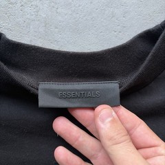 Fear of God Essentials Jet Black Oversized Logo T – Shirt – size medium