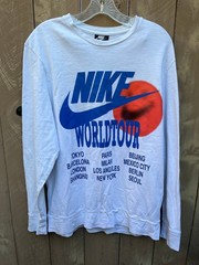 Nike World Tour Graphics WHITE Long Sleeve T-Shirt Beaverton Oregon Men’s XL