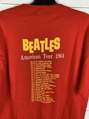 New Beatles Here They Come American Tour 1964 Shirt Red Size Large 2002 NWT