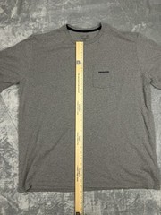 Patagonia Men’s XXL Gray Knit Cotton Blend Crew Neck Pocket Logo Graphic T-Shirt