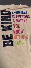 White Be Kind Graphic Print T-Shirt XL Unisex Short Sleeve Round Neck