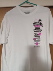 Box Set Mens Boxset Takeover Society Car Graphic White Shirt Men’s Size XL Used