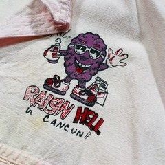 Vintage 1980s–90s “Raisin Hell in Cancun” Graphic T-Shirt Pink L