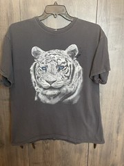 Vintage Y2k Big Fish Sportswear Big Print Graphic White Tiger T-shirt XL