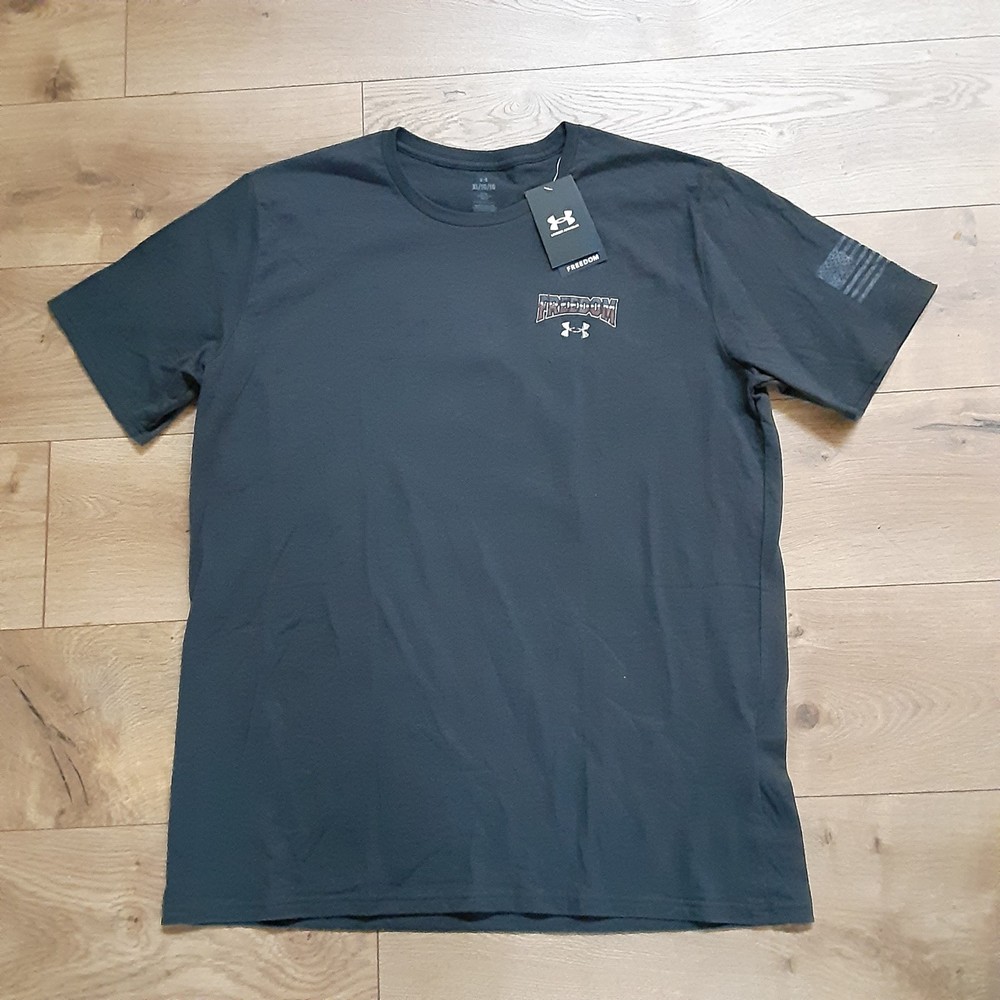 Under Armour UA Shirt Mens Medium Grey Freedom Eagle T Graphic Tee USA Flag New