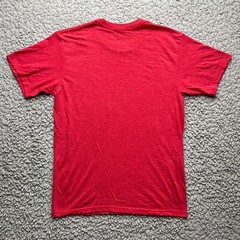 Disney Lion King Shirt Men’s Medium Red Short Sleeve Crew Neck Hakuna Matata