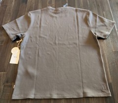 Vuori Short Sleeve Lightweight Tech Waffle Tee – Relaxed Fit Medium Bark NWT