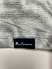 NWT Ben Sherman T-shirt Men’s Medium Short Sleeve Logo Athleisure Pocket Casual
