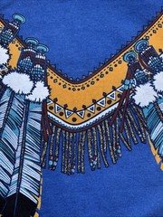 Vintage Bloopers Native American Beaded Feather Necklace T Shirt Sz. XL