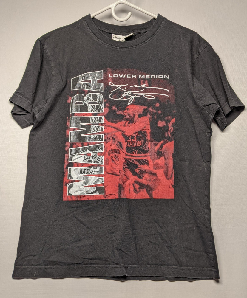 Headgear Classics Kobe Bryant Black Mamba Lower Merion Black Men’s Small T-Shirt