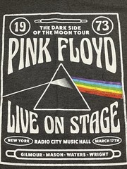Pink Floyd 1973 The Dark Side of the Moon Live On Stage Tour Men T-Shirt Size L