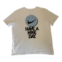 Nike Have A Nike Day Smiley Face T-Shirt White XXL
