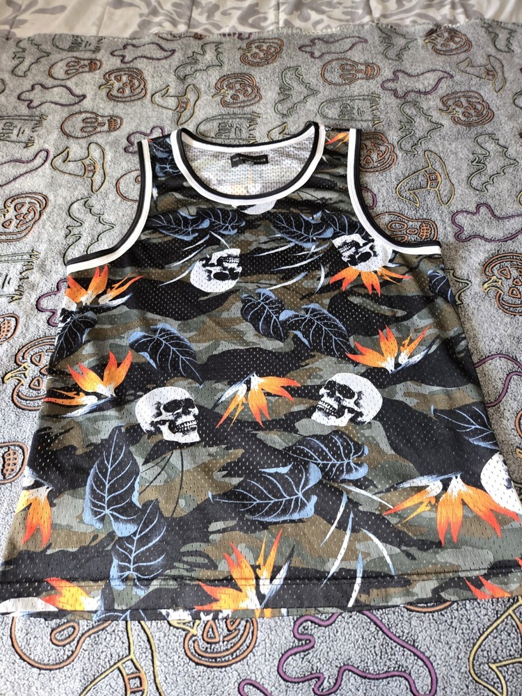 No Boundaries Skull Tank Top – Mesh Sleevless Skulls & Leaves Medium Y2k