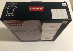 Levi’s 3 Pack V-Neck T-Shirts Medium White Premium Cotton Blend Tag-Free Levis