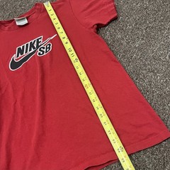 Nike SB Men’s Vintage T Shirt Y2K Silver Tag Sz Small Red Logo Tee Skater Grunge
