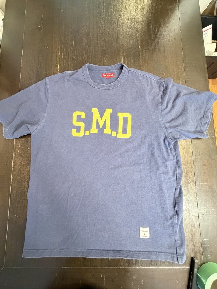 SMD Supreme Blue Navy T-Shirt Size Signs of Usage
