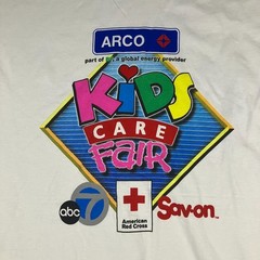 Gildan ARCO Kids Care Fair T-Shirt Men’s Large White Graphic Charity Tee