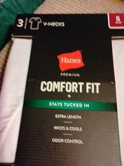Hanes Men’s V neck T-shirt 3 pack White MENS SIZE SMALL COMFORT FIT NWT