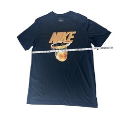 Nike Mens Dri-FIT Basketball Graphic T-Shirt Black HF6205-010 Size Medium NEW