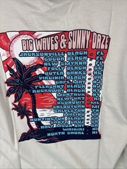 Reel Life Men’s Short Sleeve Graphic Tee Size Medium Light Grey