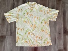 Tommy Bahama Men’s 100% Silk Short Sleeve Hawaiian Shirt Relaxed Fit Tropical L