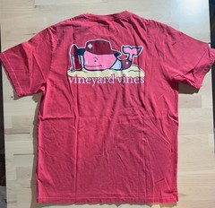 Vineyard Vines Men’s Lifeguard Whale Graphic Pocket T-Shirt – Red (Size M)