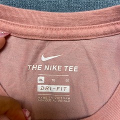 Nike Dri Fit T-Shirt Mens XL Pink Swoosh Logo Everyday Wear Outdoor Casual Tee