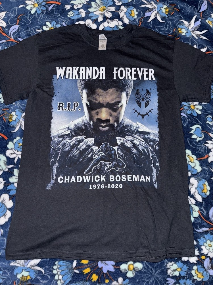 Wakanda Forever T-Shirt Adult Medium Chadwick Boseman RIP