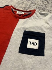 Tommy Hilfiger Denim Men’s XL Colorblock Crew Neck Pocket Logo Tee Red/Gray
