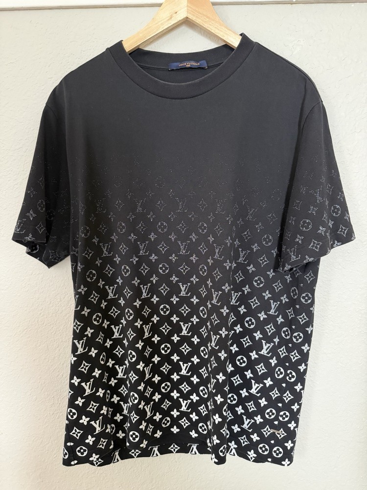 Louis Vuitton Men’s Monogram Gradient T-Shirt XL