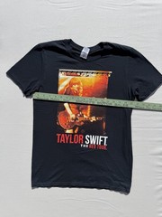 Taylor Swift The Red Tour 2013 Merch Shirt Double sided Size Small
