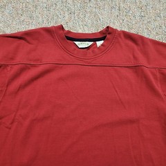 Orvis T-Shirt Mens Medium Red Short Sleeve Cotton Football Yoke Split Hem Tee